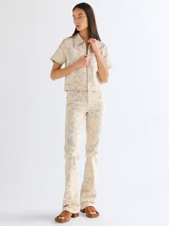 Bootcut Jean