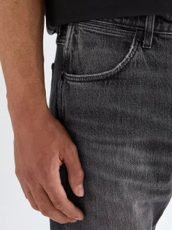 Frontier Relaxed Straight Low Stretch Jean