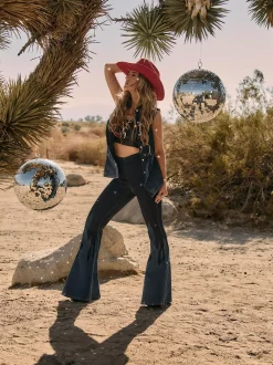 Lainey Wilson x Wrangler Flame Pull On Flare Jean