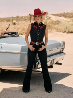 Lainey Wilson x Wrangler Lainey Flare Jean