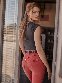 Lainey Wilson x Wrangler Lainey Flare Jean