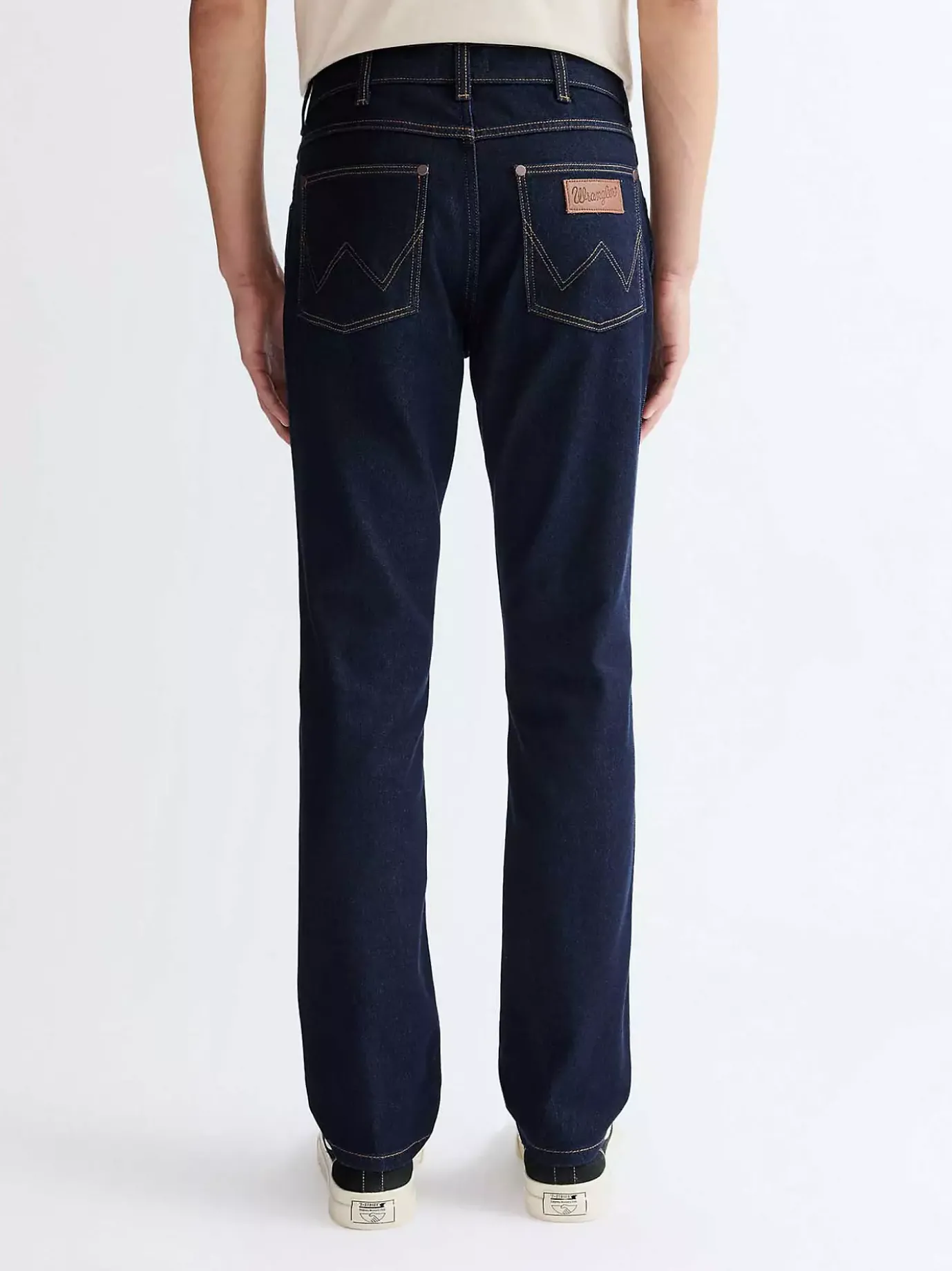 Larston Slim Tapered Low Stretch Jean
