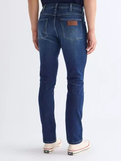 Larston Slim Tapered Low Stretch Jean