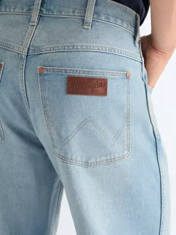 Loose Straight Lightweight Jean
