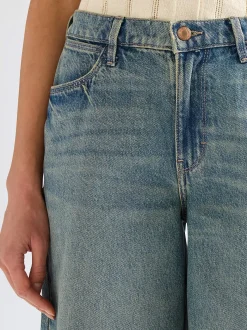 Low Rise Loose Jort
