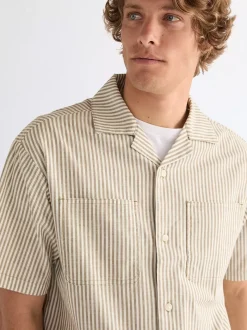 Relaxed Short Sleeve Resort Shirt