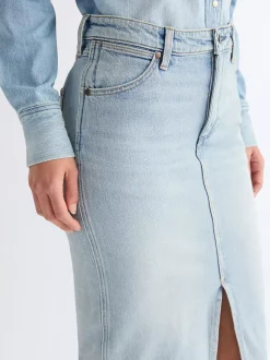 Slim Pencil Skirt